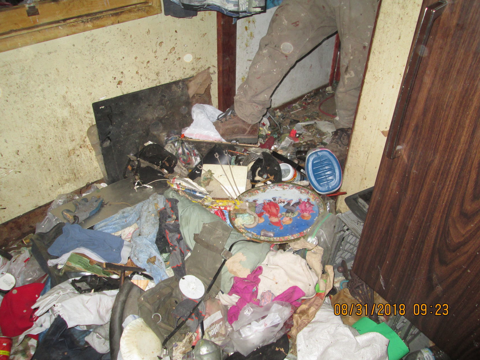 Walking inside a Napa hoarder house